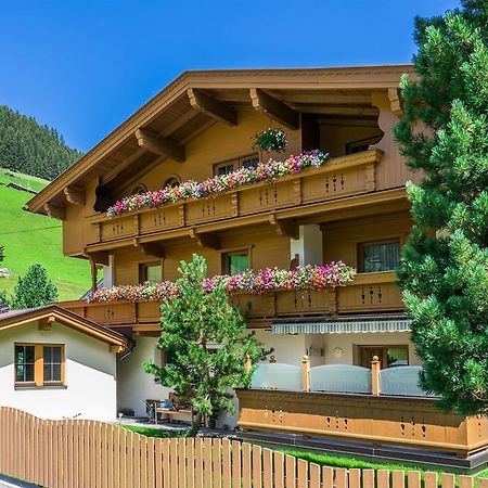 Haus Hochland Otel Tux Dış mekan fotoğraf