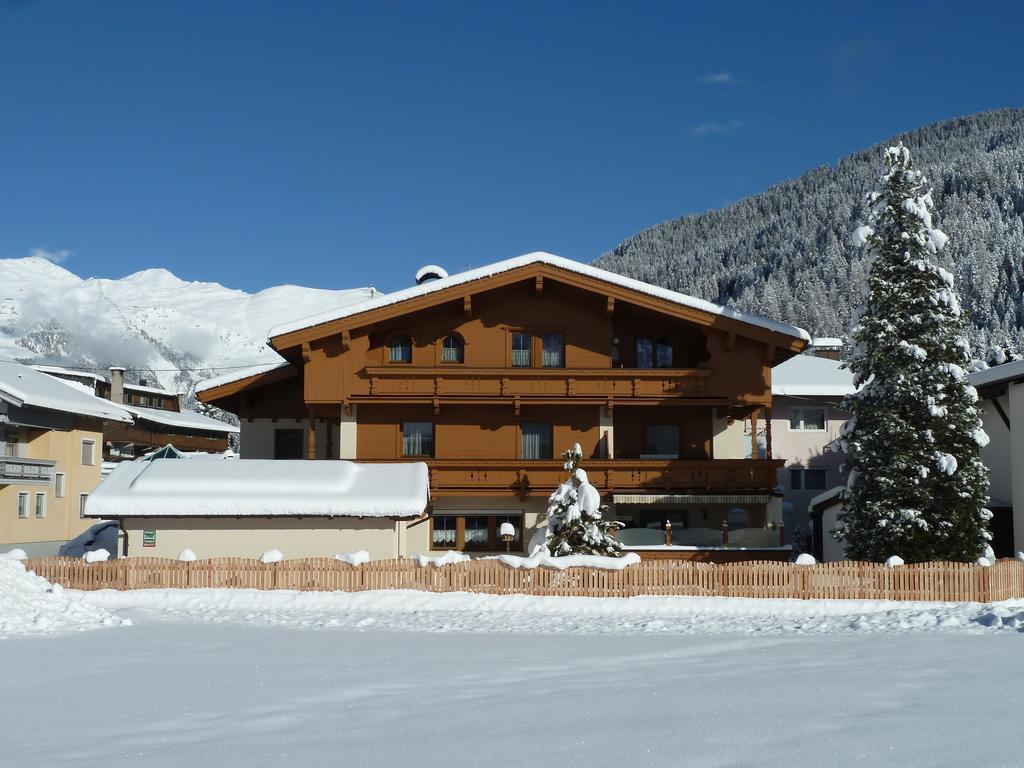 Haus Hochland Otel Tux Dış mekan fotoğraf