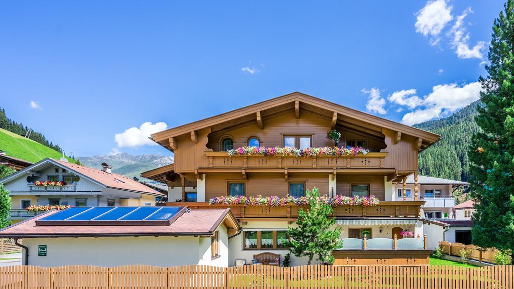Haus Hochland Otel Tux Dış mekan fotoğraf