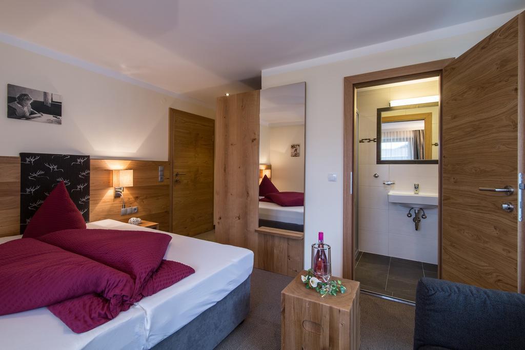 Haus Hochland Otel Tux Dış mekan fotoğraf